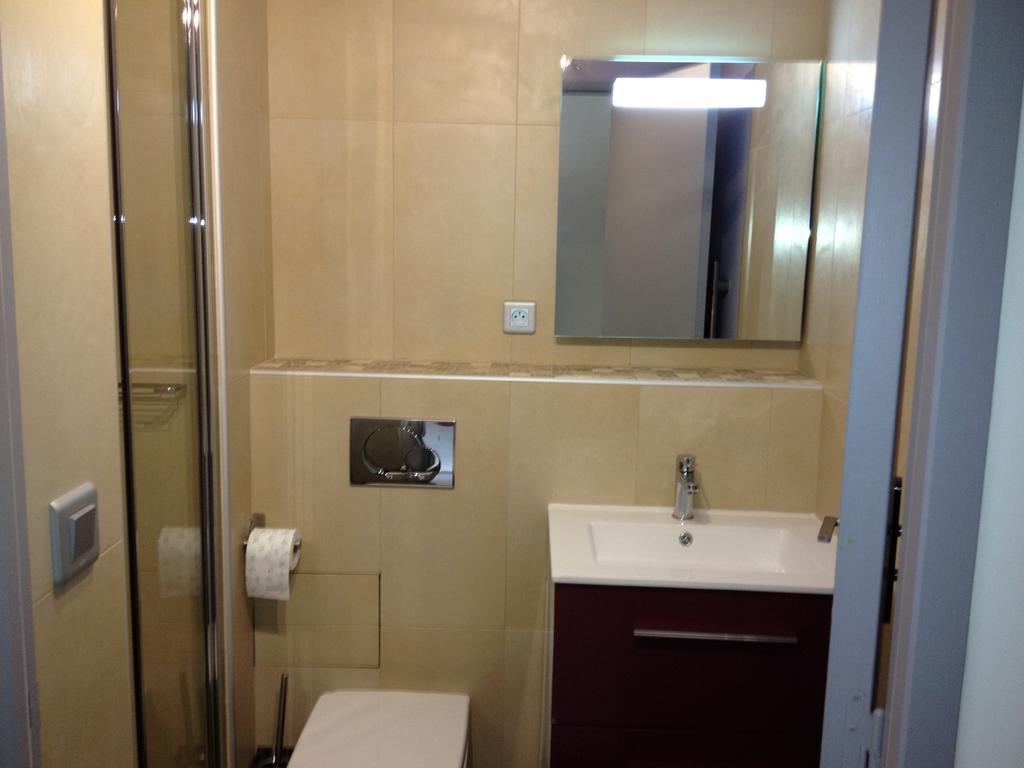 Les Platanes Apartman Toulouse Szoba fotó